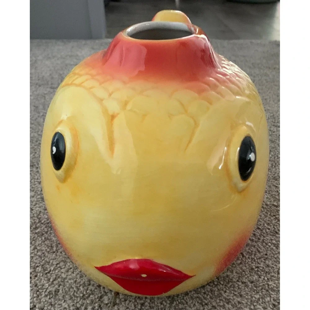 Ceramic Fish tissue holder Vintage Retro Whimsigoth Kitsch 8in Rare